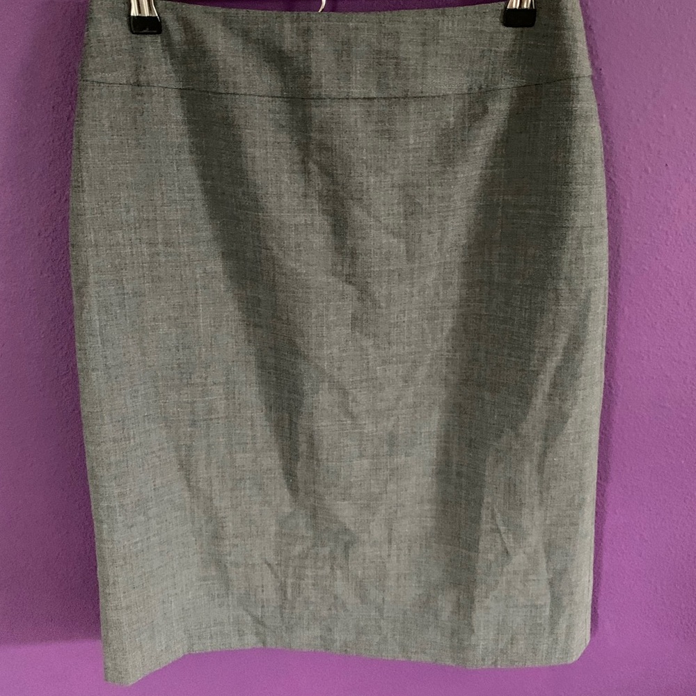 Antonio Melani size 4 gray skirt NWT
